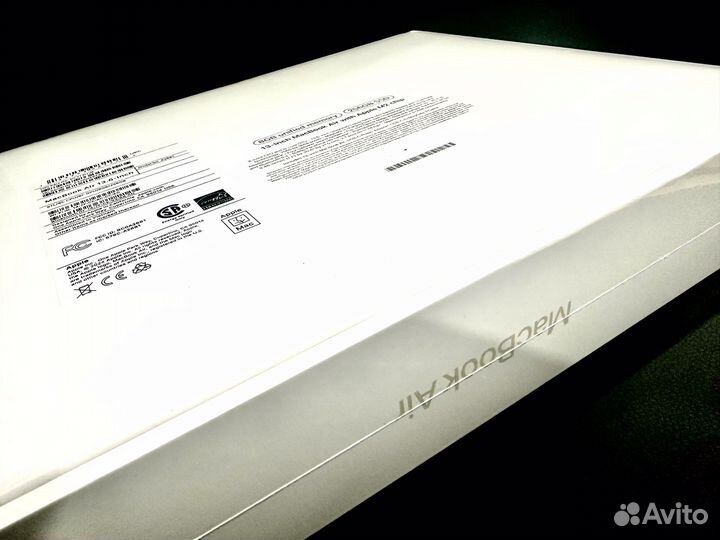 Apple Macbook Air 13.6