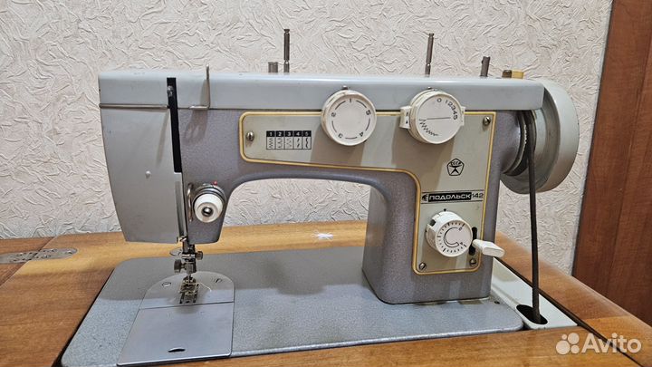 Швейная машинка Подольск. Антиквариат 60-х