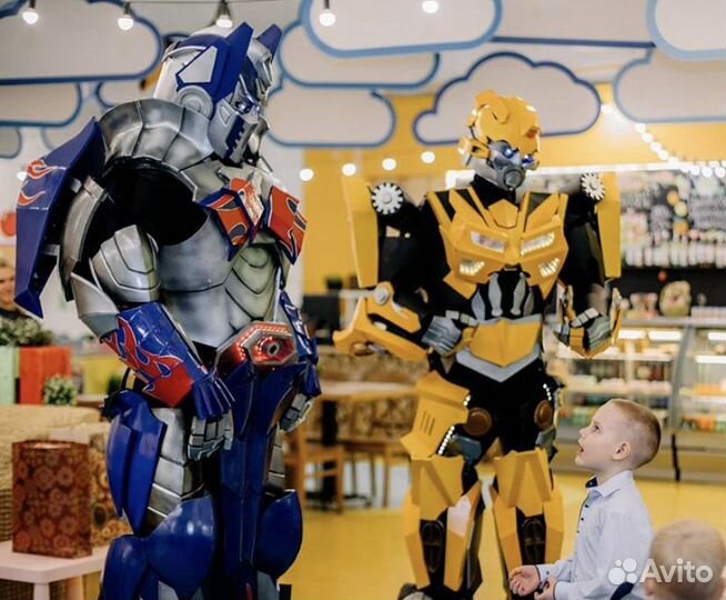 Шоу гигантских роботов трансформеров