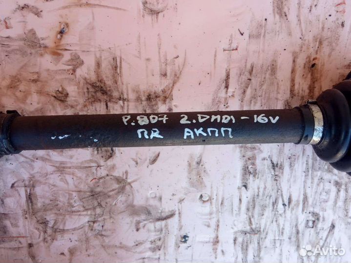 Полуось передняя правая (приводной вал, шрус) Peug