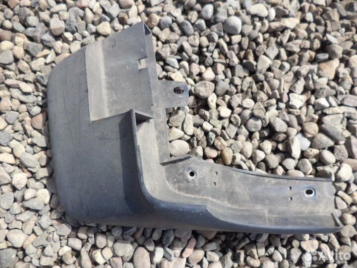 Брызговик передний правый Honda Cr-V RD5 K20A