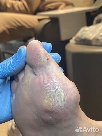 Маникюр - Педикюр