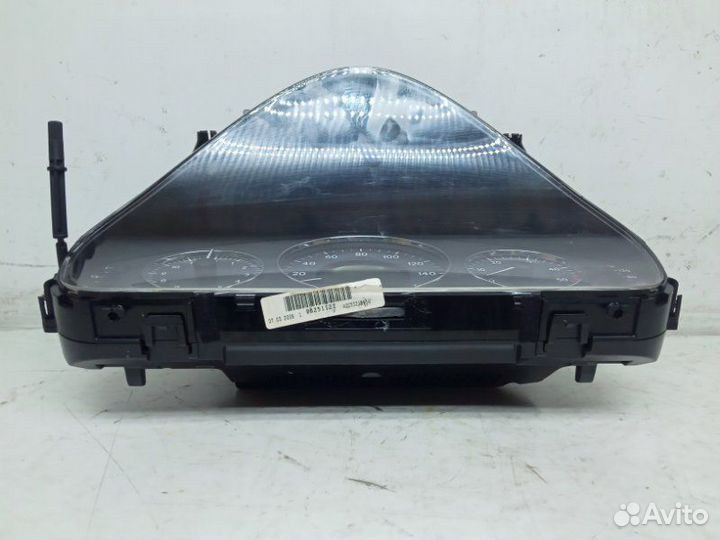 Щиток приборов Mercedes-Benz E W211 3.0 CDI 2008