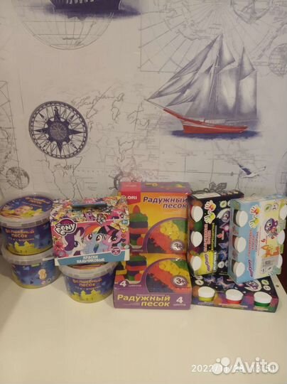 Кинетический песок и пальчиковые краски