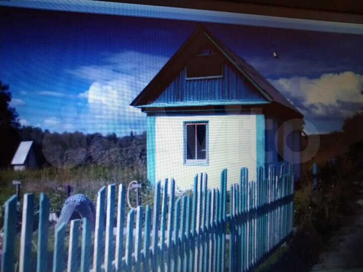 Дача 20 м² на участке 5 сот.