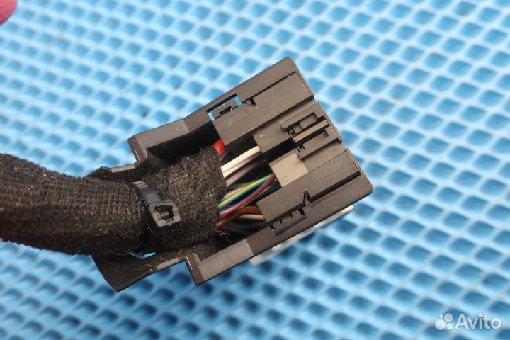 Разъем VAG 5Q0937700A