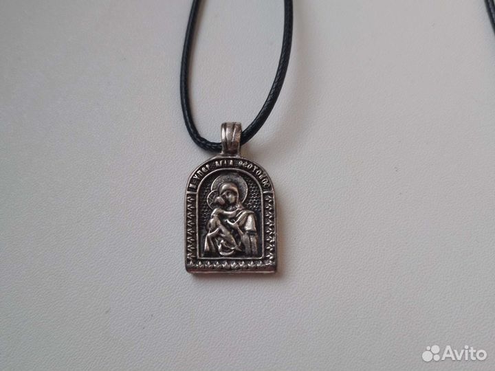 Нательная иконка с 