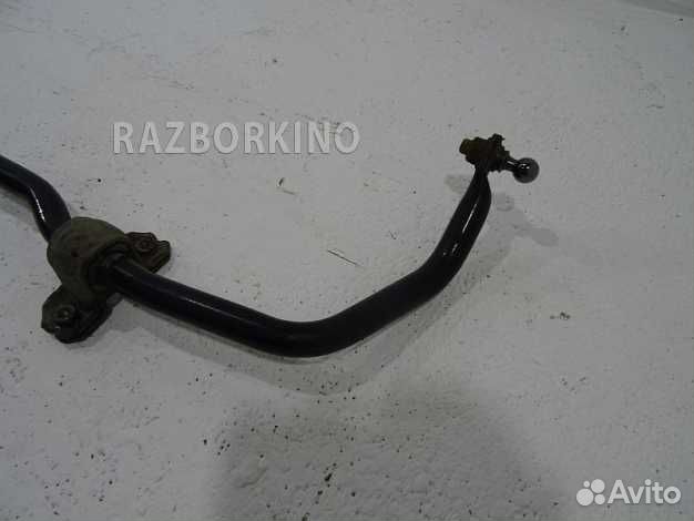 Стабилизатор передний