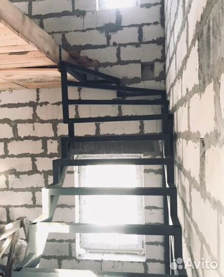 Каркас из метала Лестницы под Обшивку в Коттедж