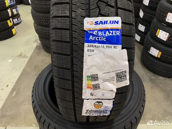 Sailun Ice Blazer Arctic 225/45 R18 95H