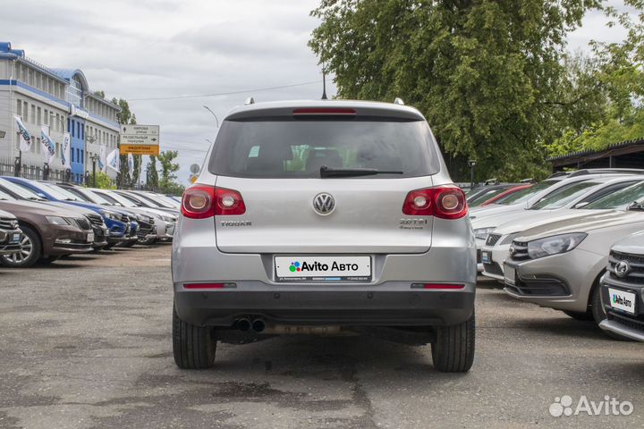 Volkswagen Tiguan 2.0 AT, 2010, 224 000 км