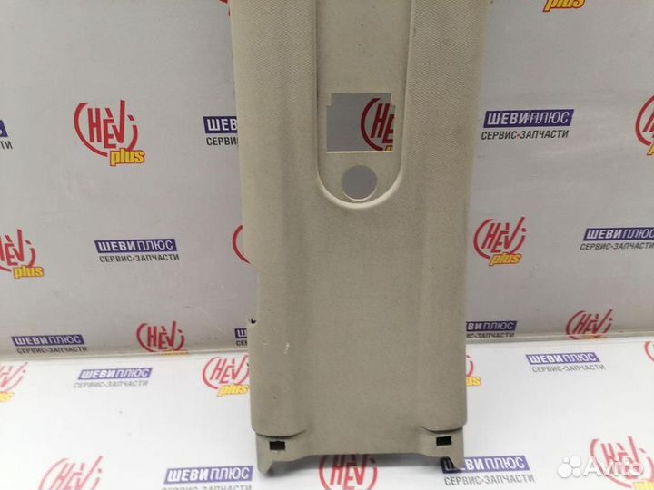 Накладка стойки центральной верхний Cadillac SRX