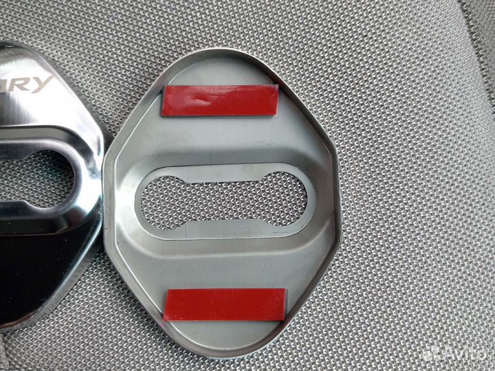 Продам накладки на петли Camry