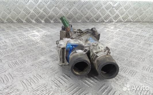 Корпус термостата бензиновый peugeot 406 (3ST13B50