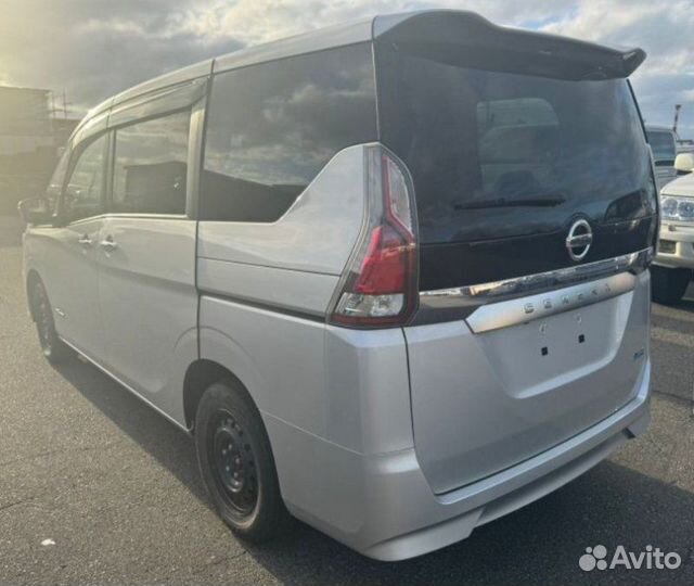 Крепление бампера заднее правое Nissan Serena