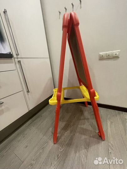 Доска мольберт crayola