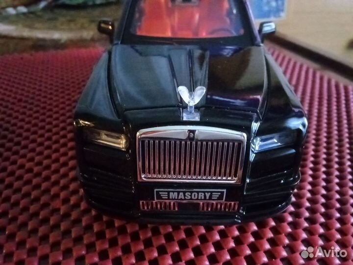 Модели автомобилей 1 18