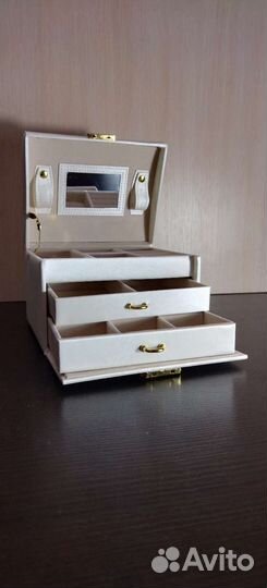 Это шкатулка подарок для мамы супруги или сестры