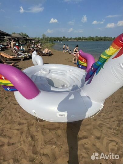 Надувной единорог