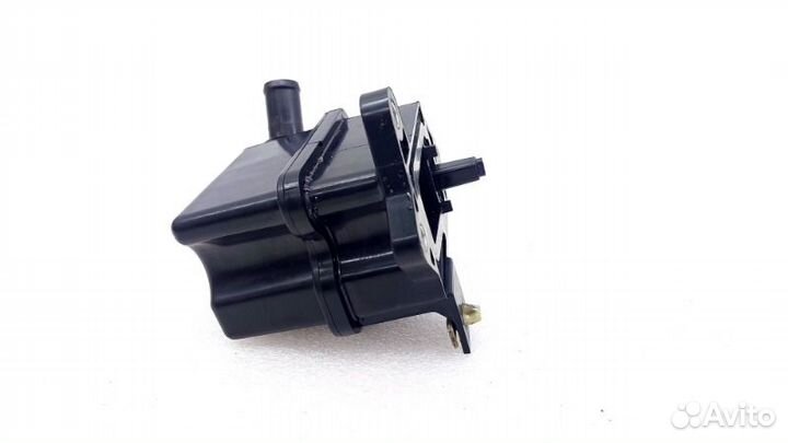 Маслоотделитель Toyota Land Cruiser 200 1VD-FTV