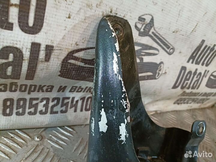 Брызговик передний левый Hyundai Elantra xd