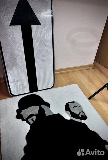 Ковер ручной работы тафтинг