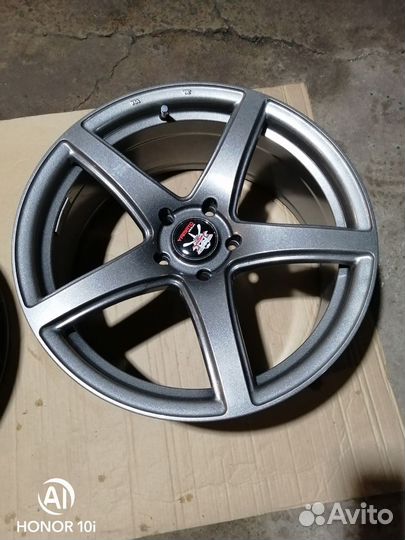 Диски 18 VAG