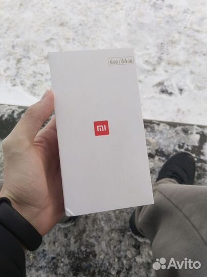 Xiaomi Mi 6, 4/64 ГБ