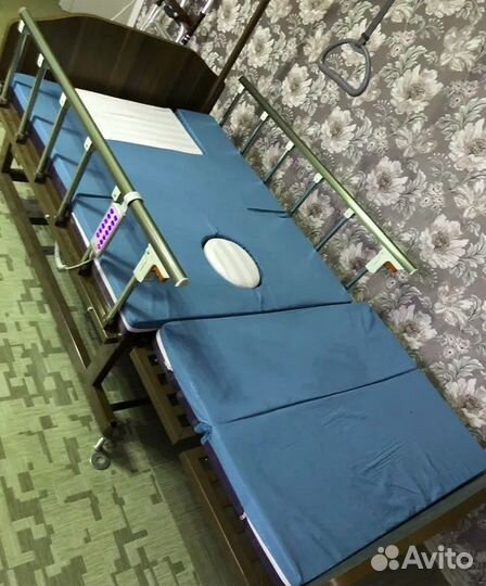 Медицинская кровать для лежачих больных Reмex apeн