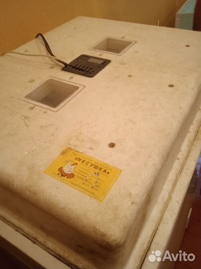 Инкубатор Несушка на 104 яйца автоматический