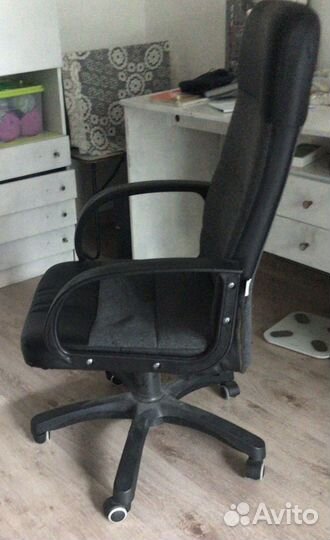 Компьютерное кресло