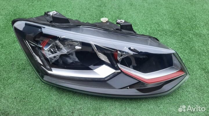 VW polo GTI 6C1 фара правая