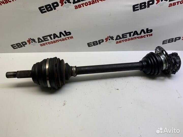 Полуось левый Volkswagen Vento седан 1.8 AAM 1992