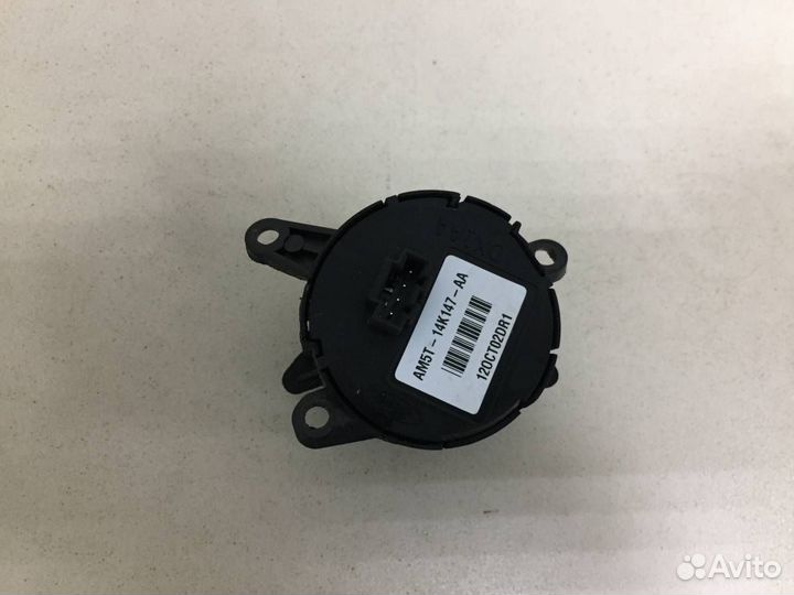 Кнопка многофункциональная Ford Focus 3 2011