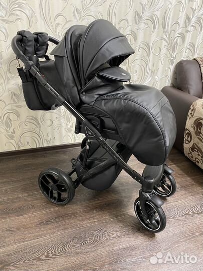 Коляска 3 в 1 agio
