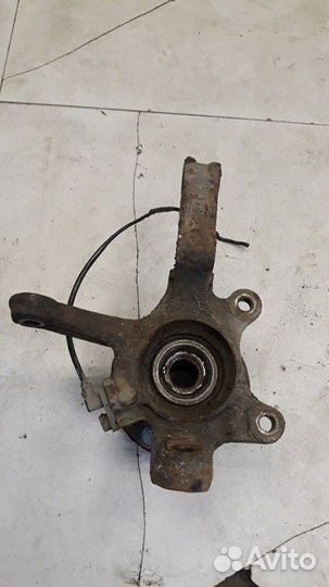 Кулак поворотный передний левый Nissan Almera