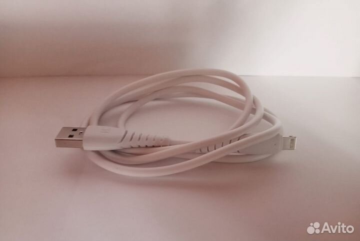 Кабель для зарядки iPhone
