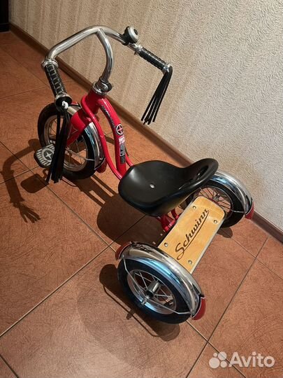 Детский трехколесный велосипед schwinn