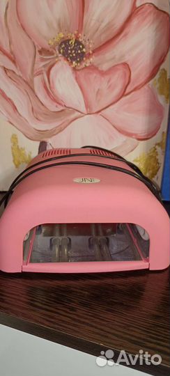 Лампа для ногтей