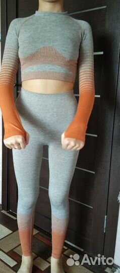 Спортивный костюм женский