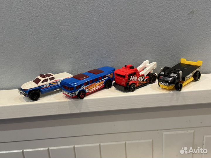 Машинки hotwheels