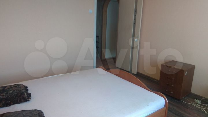 2-к. квартира, 54 м², 4/10 эт.