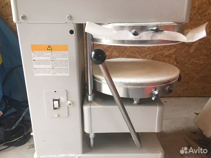 Пресс для пиццы