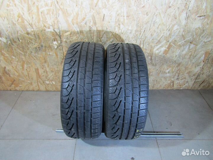 Pirelli Winter Sottozero II 215/45 R18