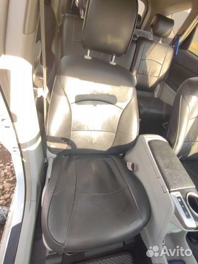 Чехлы Clazzio для Prius Alpha