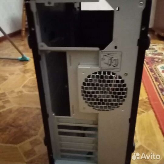 Корпус от компьютера