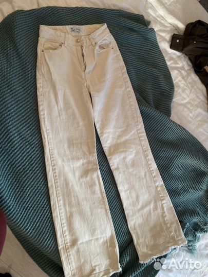 Джинсы широкие