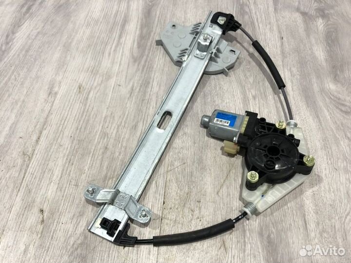 Стеклоподъемник задний левый Kia Rio X-Line G4FG