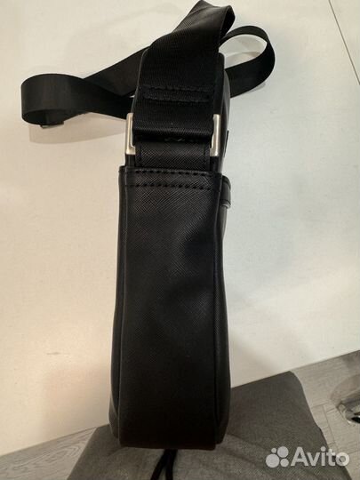 Мини-сумка через плечо guess (название в описании)