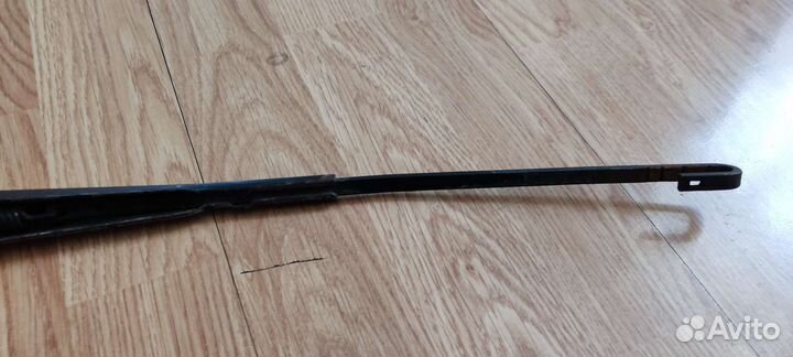 Поводок стеклоочистителя лев.правый Opel Omega B